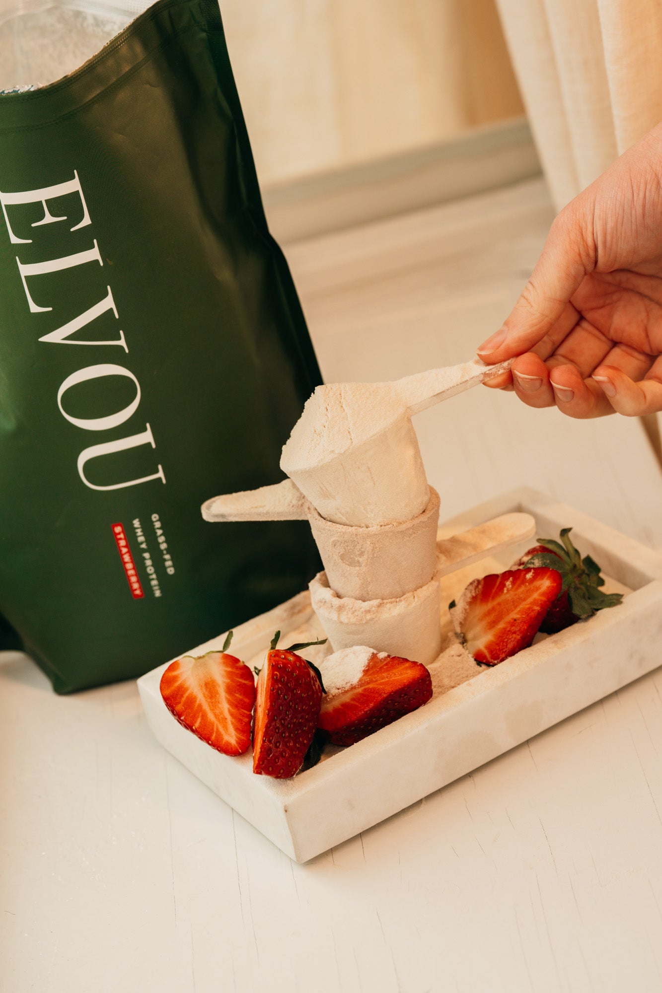 ELVOU GRASGEVOERDE WHEY AARDBEI STRAWBERRY...