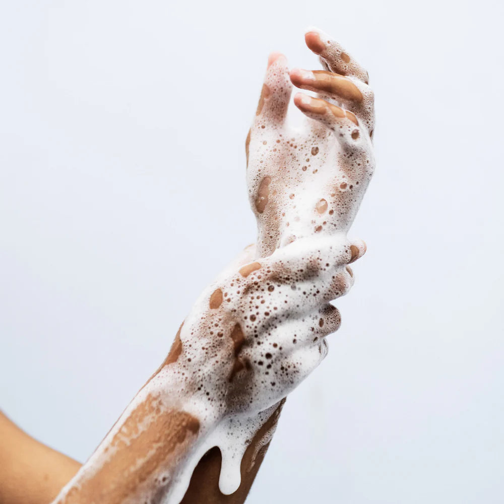 Natuurlijke shampoo kiezen: Waar je op moet letten voor échte natuurlijke verzorging