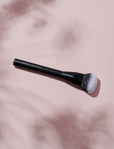 INIKA Cheek Topper Brush